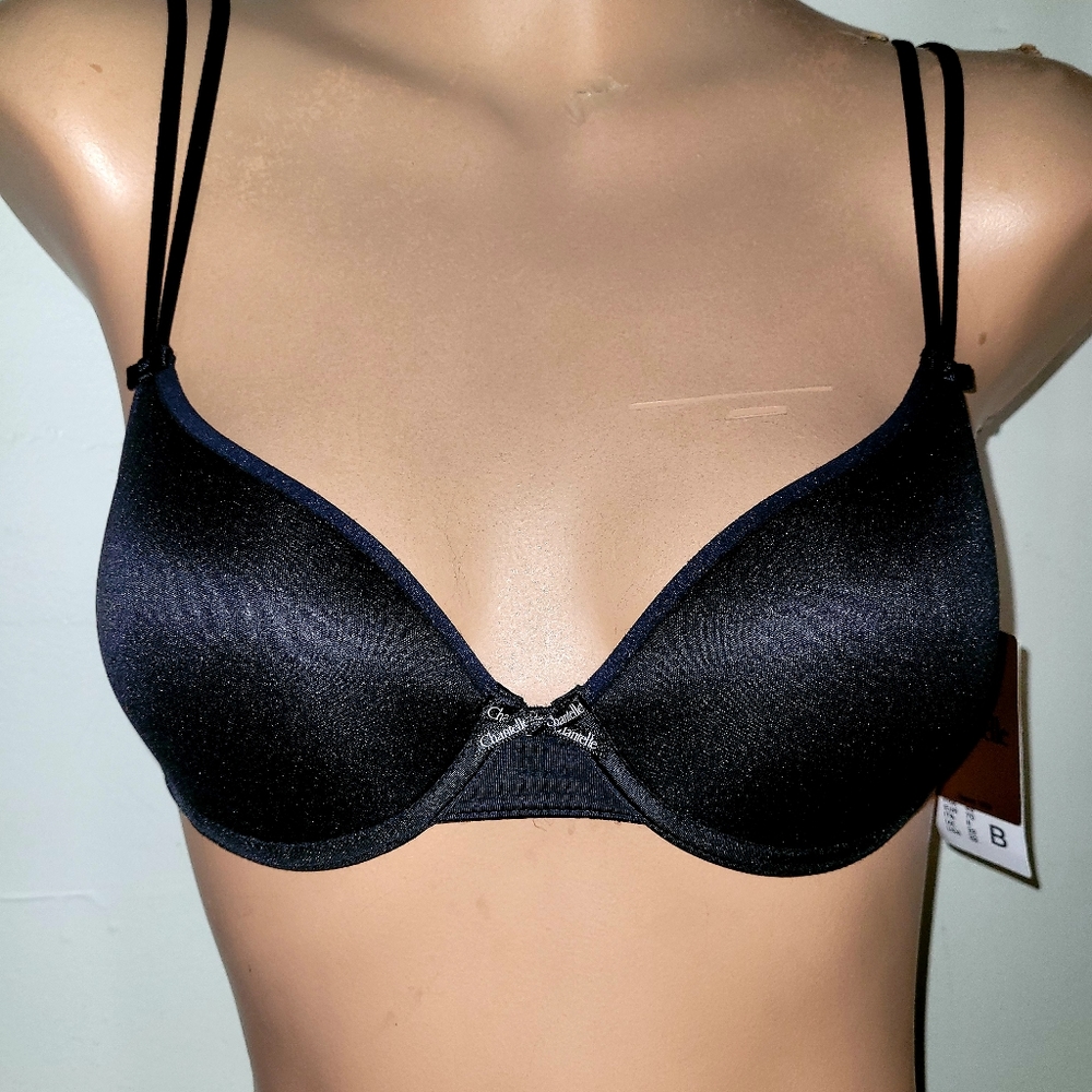 Chantelle NWT 32B Slightly Padded Black Underwire Seamless Soft DISCONTIUNED BRA